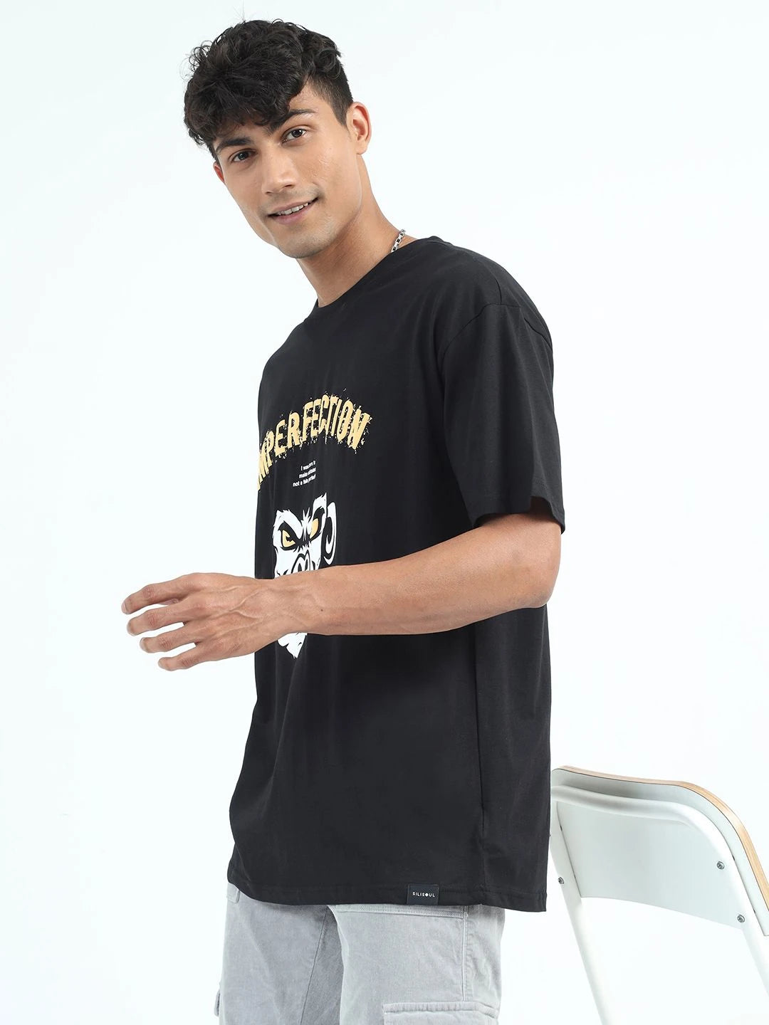 Silisoul Black Oversized Fit Graphic Print Pure Cotton Short Sleeves T-Shirt