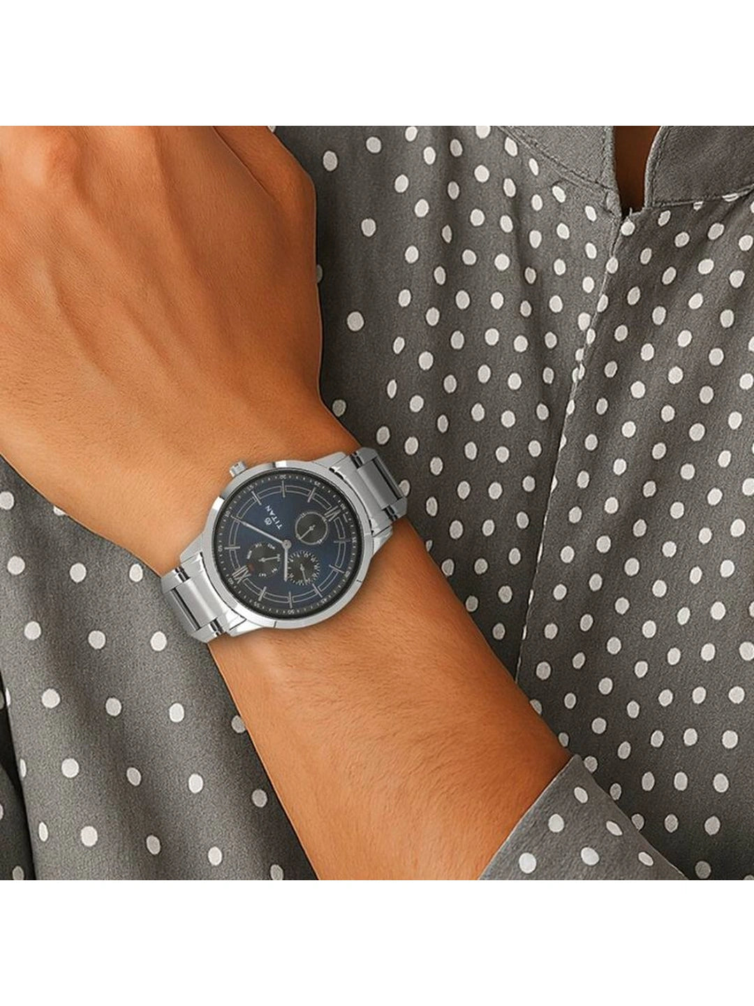 Titan Workwear Round Blue Dial Analog Watch - NU1769SM01