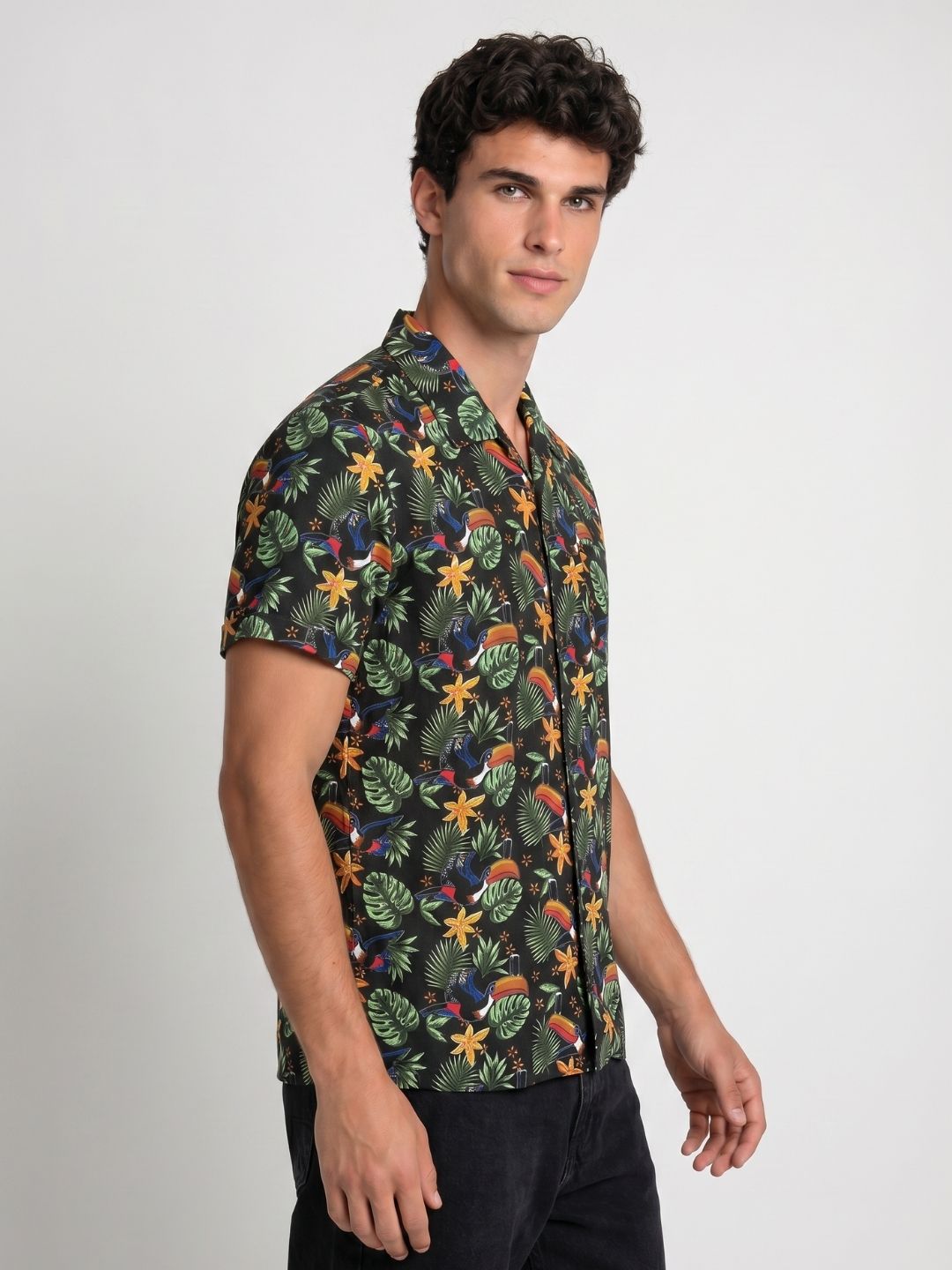 Mokajodi Green Boxy Fit Printed Casual Shirt