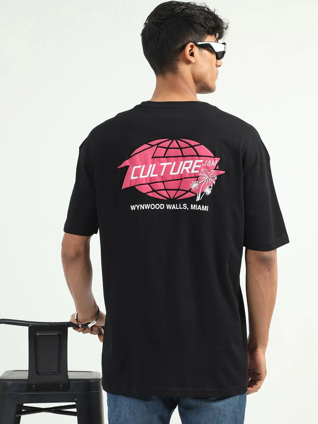 Silisoul Black Oversized Fit Graphic Print Pure Cotton T-Shirt