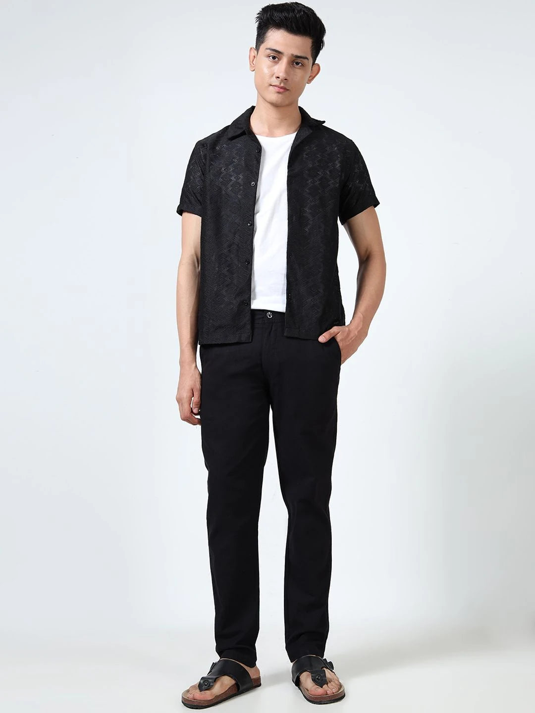 Silisoul Black Regular Fit Linen Mid-Rise Button Trousers