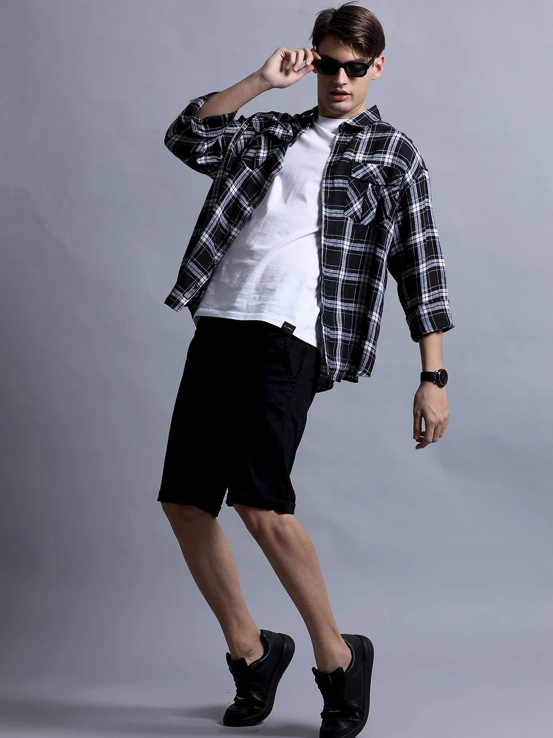 Silisoul Black Oversized Fit Tartan Checks Print Linen Blend Shirt