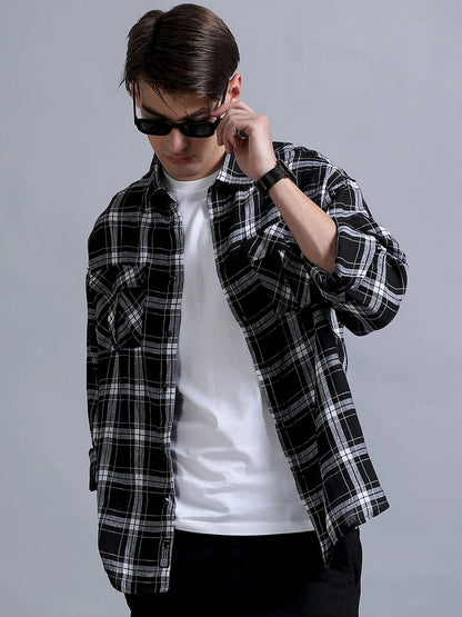 Silisoul Black Oversized Fit Tartan Checks Print Linen Blend Shirt