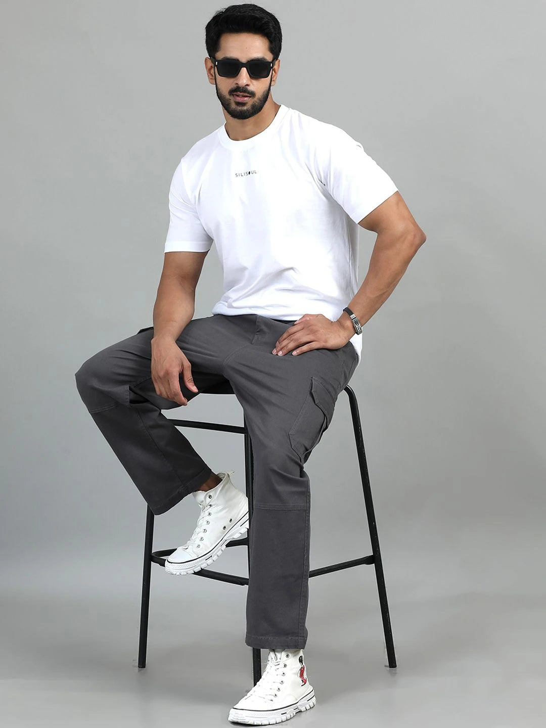 Silisoul Grey Loose Fit Cotton Mid-Rise Zip Woven Trousers