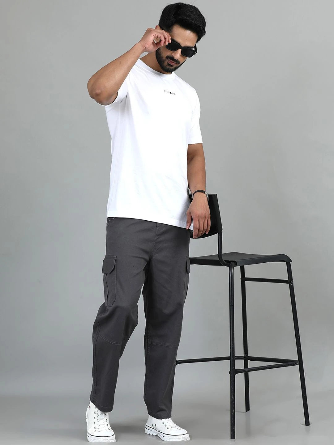 Silisoul Grey Loose Fit Cotton Mid-Rise Zip Woven Trousers