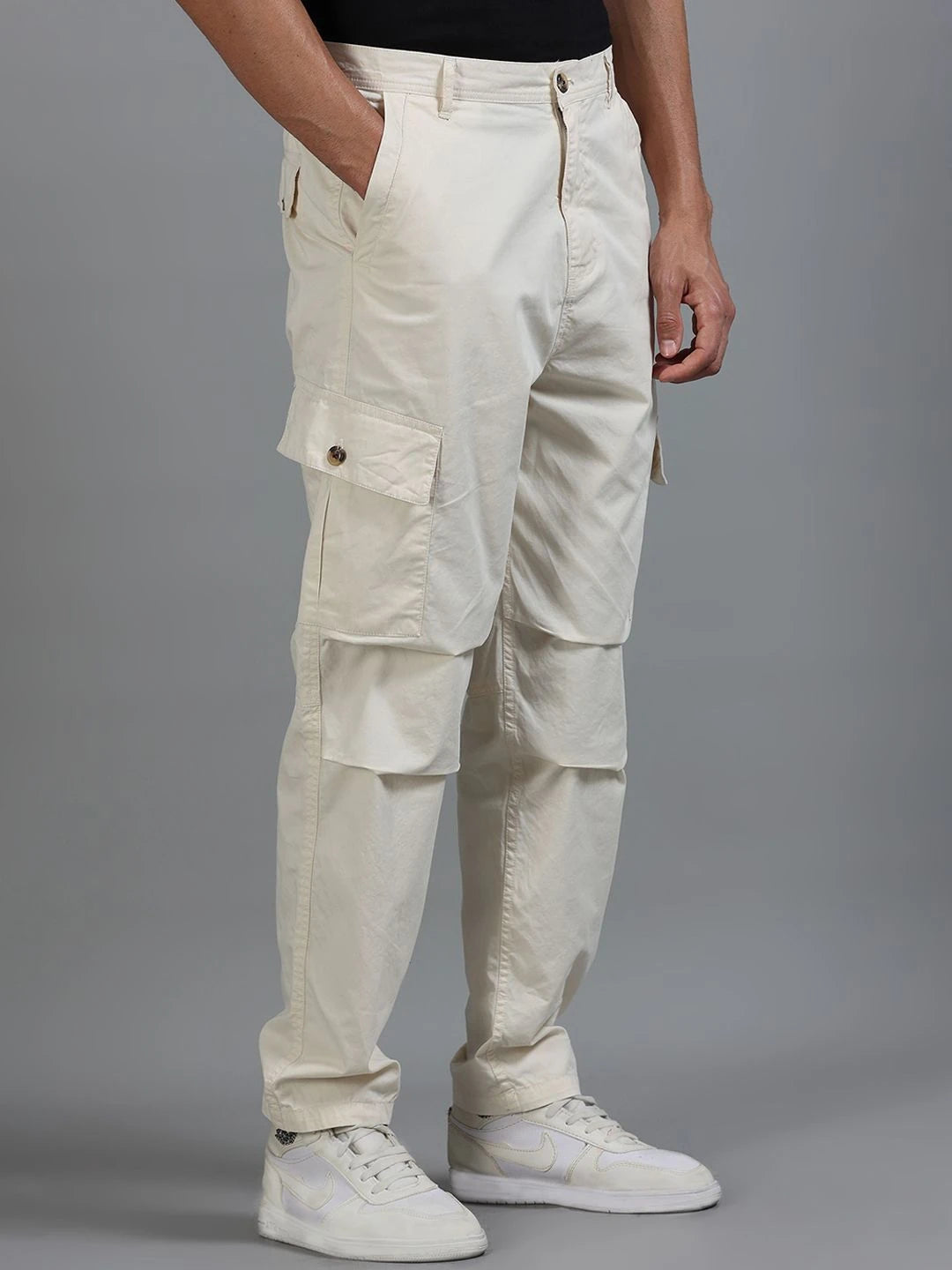 Silisoul Beige Loose Fit Cotton Mid-Rise Zip Woven Trousers