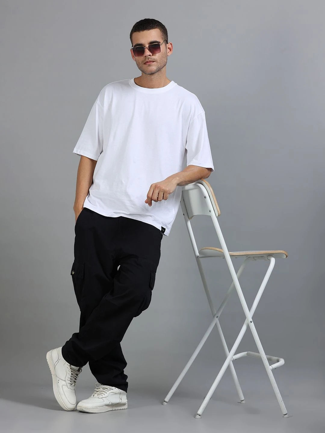 Silisoul Black Loose Fit Cotton Mid-Rise Button Woven Trousers