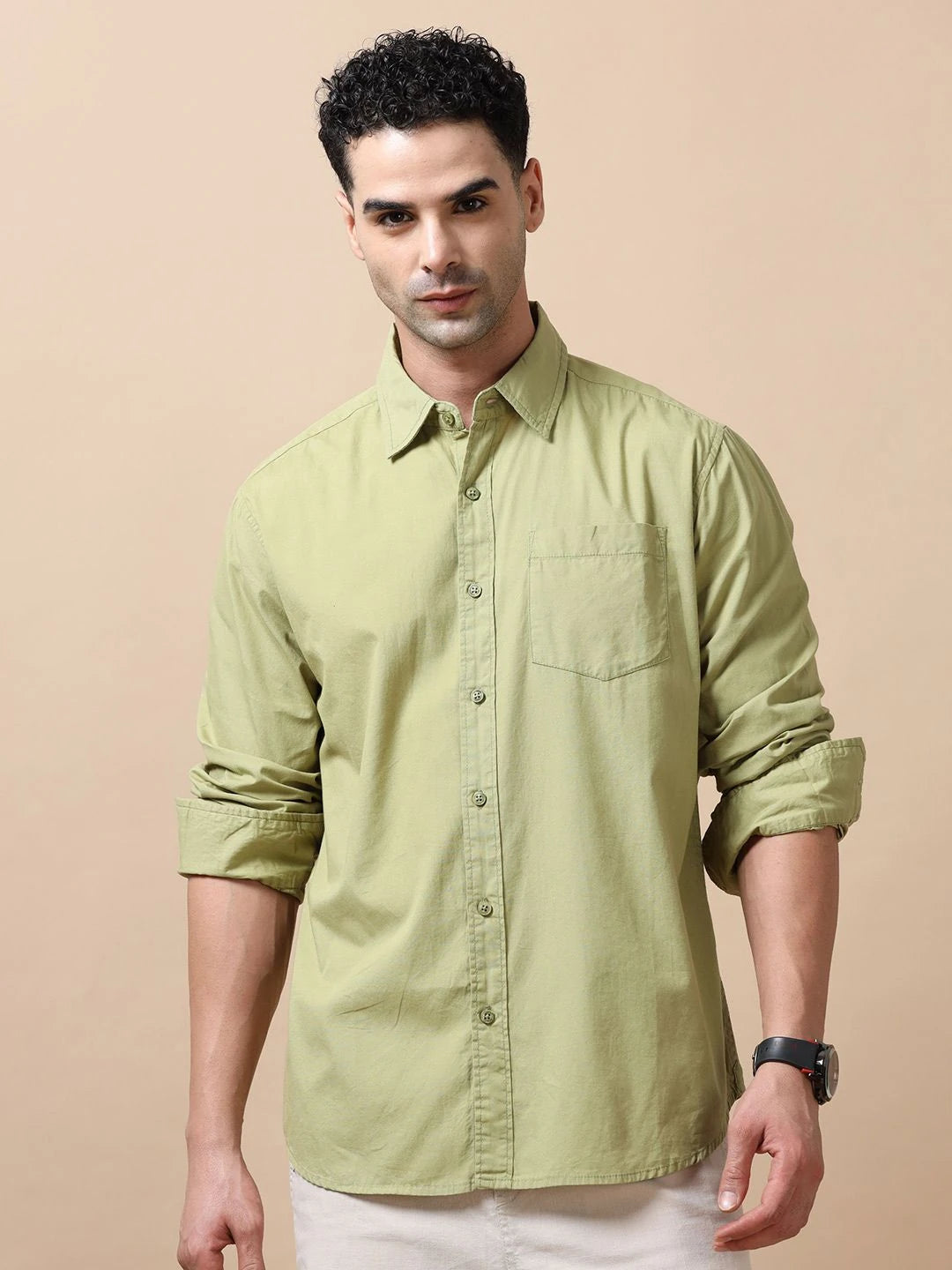 Silisoul Green Regular Fit Cotton Long Sleeves Spread Collar Curved Hem Shirt