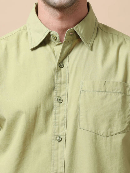Silisoul Green Regular Fit Cotton Long Sleeves Spread Collar Curved Hem Shirt