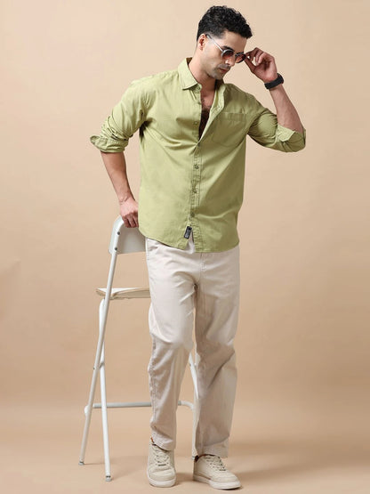Silisoul Green Regular Fit Cotton Long Sleeves Spread Collar Curved Hem Shirt