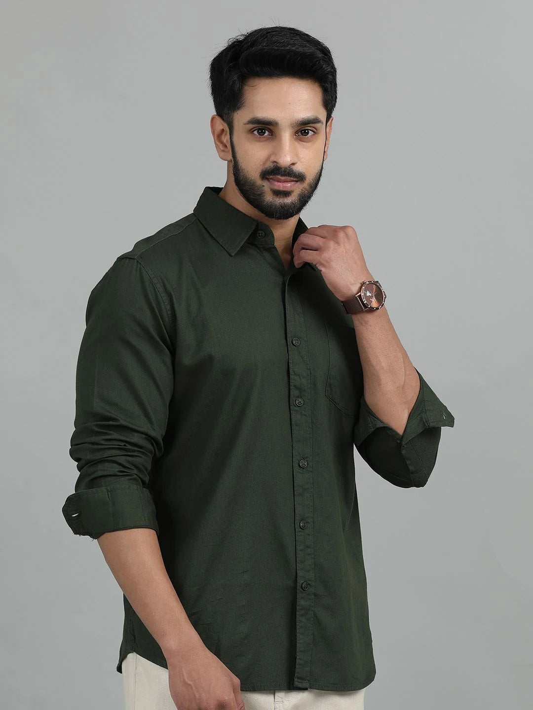 Silisoul Olive Regular Fit Cotton Long Sleeves Spread Collar Curved Hem Shirt