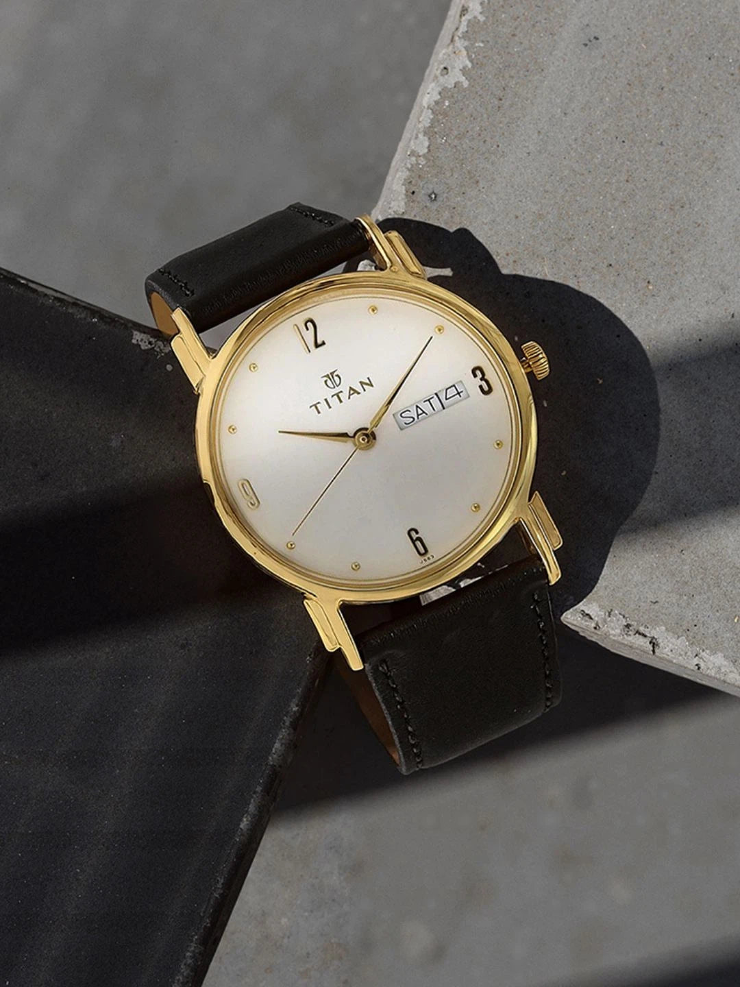 Titan Quartz Analog With White Dial Watch - NM1445YL04