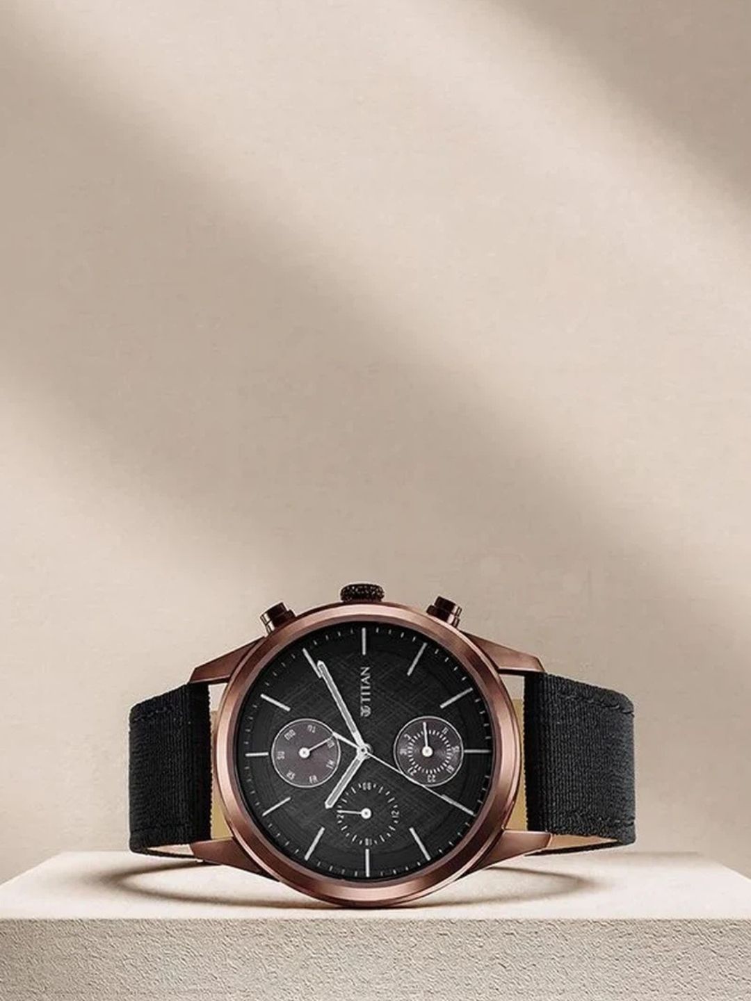 Titan Round Blue Dial Analog Watch - NU1805QP01